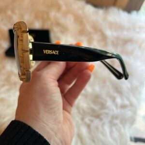 Women’s sunglasses